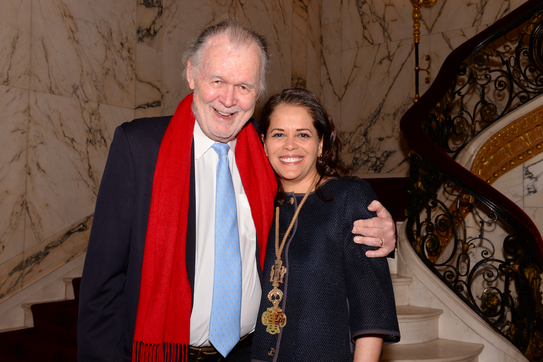 S. Mona Sinha '93, right, and CBS Professor Emeritus Ray Horton
