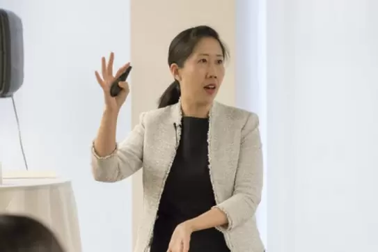 Photo Image of Angela Lee